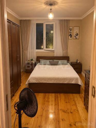 Satılır 2 otaqlı köhnə tikili 70 m², Bakıxanov q., photo 4 from 12