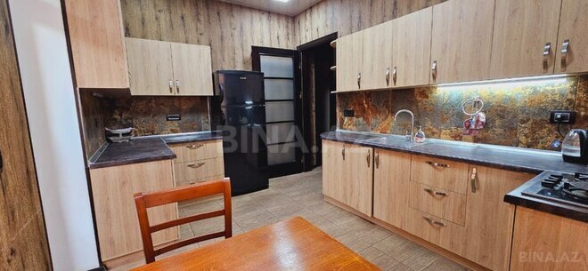 İcarəyə verilir 4 otaqlı köhnə tikili 150 m², Sahil m., photo 10 from 14