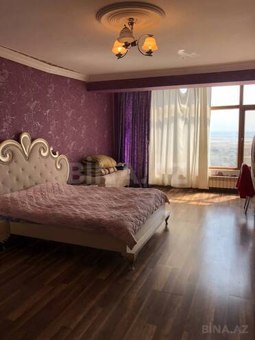 Продаётся 2-комн. вторичка 105 м², Хатаинский р., photo 5 from 10