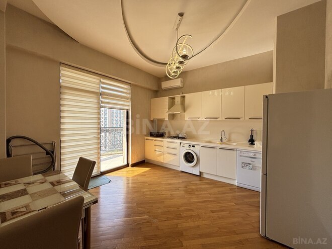 Сдаётся 3-комн. новостройка 120 м², м. Низами, photo 12 from 18