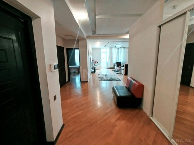 İcarəyə verilir 3 otaqlı yeni tikili 130 m², 28 May m., photo 17 from 23