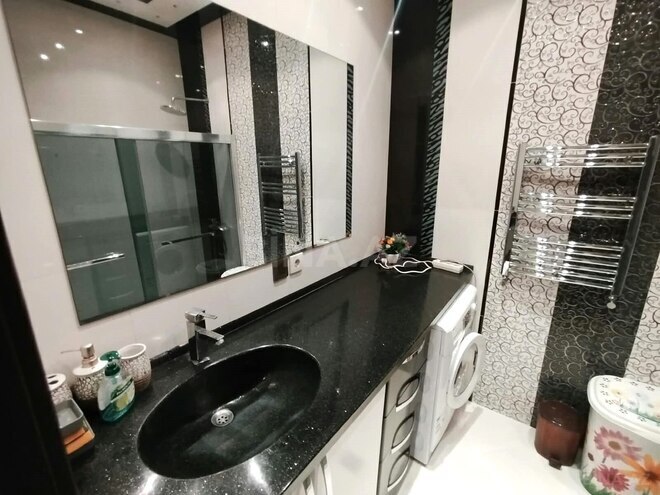 İcarəyə verilir 3 otaqlı yeni tikili 130 m², 28 May m., photo 21 from 23