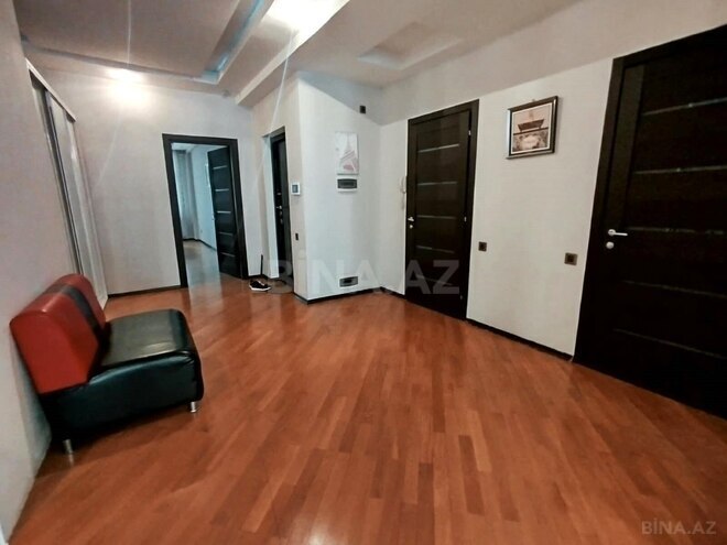 İcarəyə verilir 3 otaqlı yeni tikili 130 m², 28 May m., photo 18 from 23