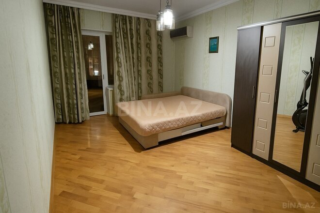 Продаётся 5-комн. вторичка 120 м², м. Ази Асланов, photo 5 from 6