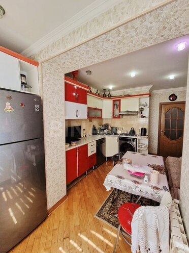 Satılır 3 otaqlı köhnə tikili 110 m², Memar Əcəmi m., photo 9 from 14
