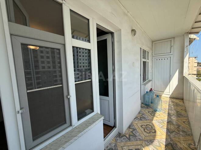 Satılır 3 otaqlı köhnə tikili 90 m², Xalqlar Dostluğu m., photo 12 from 14