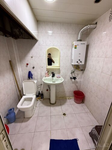 Satılır 2 otaqlı köhnə tikili 48 m², Xalqlar Dostluğu m., photo 8 from 9