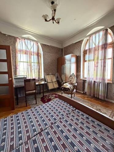 Satılır 2 otaqlı köhnə tikili 65 m², Nizami m., photo 6 from 17