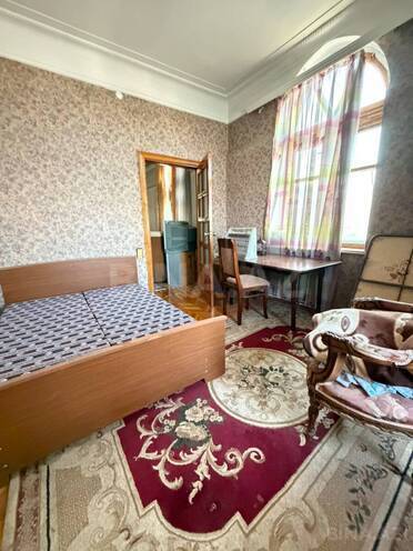 Satılır 2 otaqlı köhnə tikili 65 m², Nizami m., photo 10 from 17