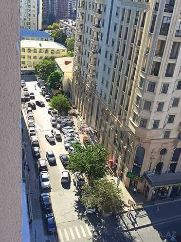 Сдаётся 2-комн. новостройка 70 м², м. 28 мая, photo 1 from 15