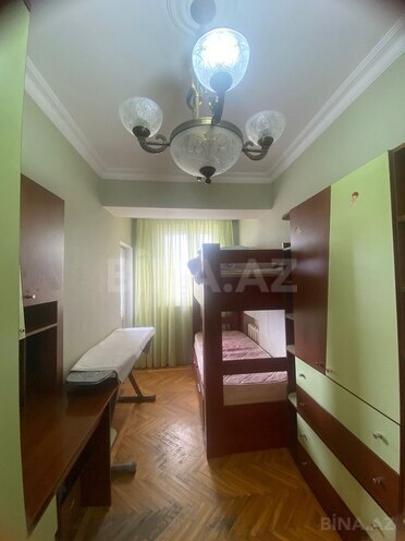 Satılır 4 otaqlı köhnə tikili 100 m², İnşaatçılar m., photo 3 from 13