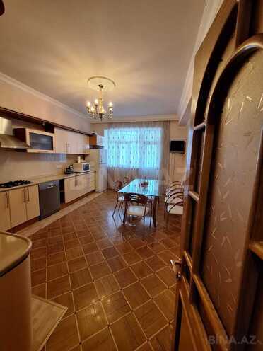 Satılır 4 otaqlı köhnə tikili 165 m², Gənclik m., photo 12 from 19