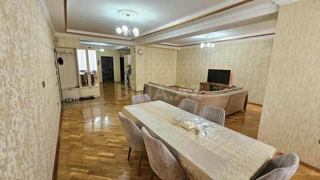 Продаётся 3-комн. новостройка 130 м², м. Иншаатчылар, photo 1 from 19