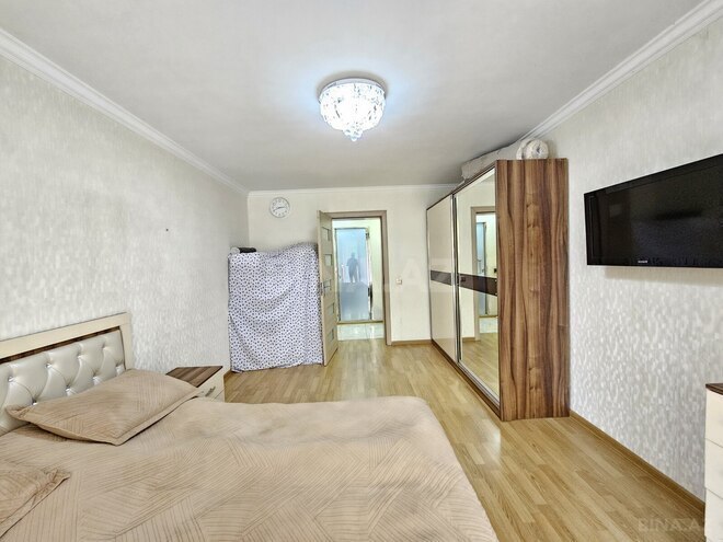 Satılır 3 otaqlı köhnə tikili 80 m², İnşaatçılar m., photo 6 from 15