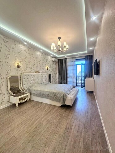 Сдаётся 3-комн. новостройка 150 м², м. Низами, photo 8 from 28