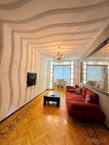 Продаётся 2-комн. вторичка 60 м², м. Элмляр Академиясы, photo 3 from 17