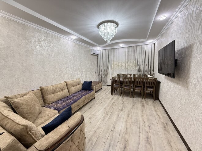 Satılır 5 otaqlı köhnə tikili 120 m², Xalqlar Dostluğu m., photo 1 from 24