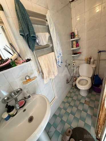Satılır 2 otaqlı köhnə tikili 45 m², Sahil m., photo 12 from 13