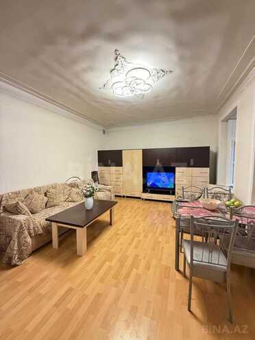 Satılır 2 otaqlı köhnə tikili 45 m², Sahil m., photo 5 from 13