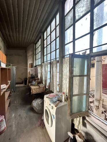 Продаётся 3-комн. вторичка 65 м², м. Низами, photo 16 from 18