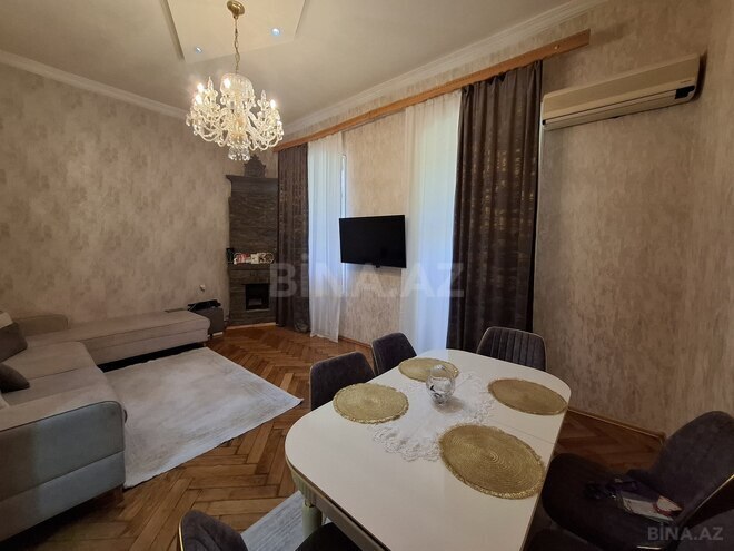 Satılır 3 otaqlı köhnə tikili 130 m², İçəri Şəhər m., photo 1 from 16