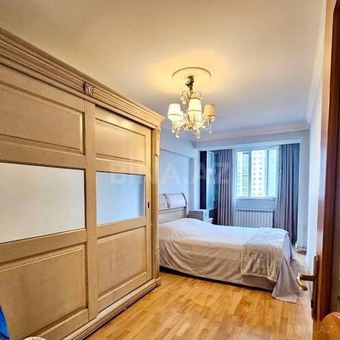 Продается 2-комн. вторичка 60 м², м. Шах Исмаил Хатаи, photo 10 from 18