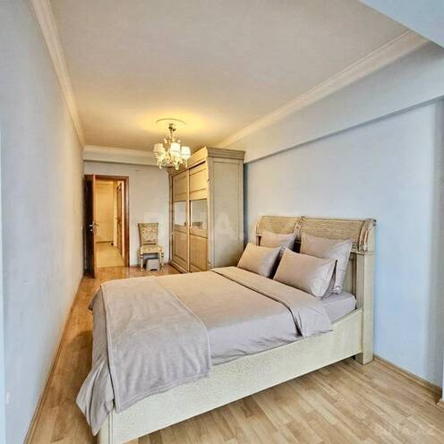 Продается 2-комн. вторичка 60 м², м. Шах Исмаил Хатаи, photo 9 from 18
