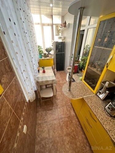Продается 3-комн. вторичка 60 м², м. Элмляр Академиясы, photo 6 from 7