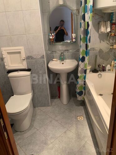 Продаётся 3-комн. вторичка 65 м², м. Кара Караев, photo 15 from 20