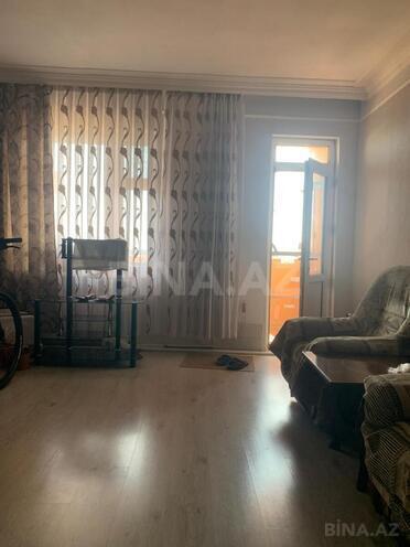 Продаётся 3-комн. вторичка 65 м², м. Кара Караев, photo 3 from 20