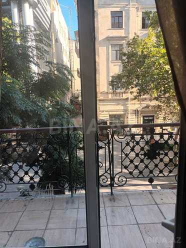 İcarəyə verilir 2 otaqlı köhnə tikili 60 m², Sahil m., photo 1 from 7
