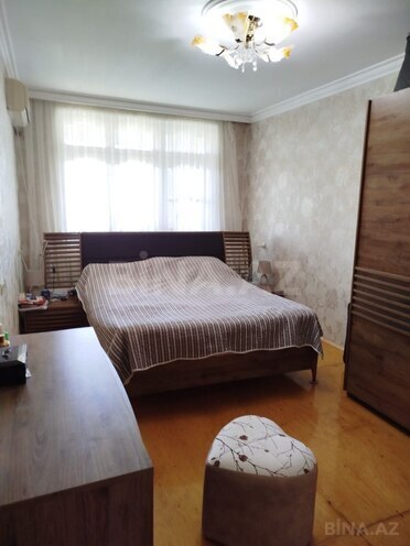 Satılır 4 otaqlı köhnə tikili 90 m², Bakıxanov q., photo 1 from 17