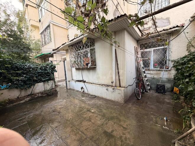 Satılır 4 otaqlı köhnə tikili 95 m², İnşaatçılar m., photo 11 from 13