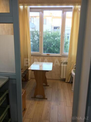 Продаётся 2-комн. вторичка 50 м², м. Элмляр Академиясы, photo 13 from 25