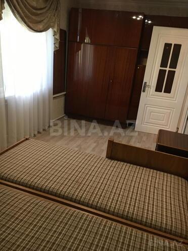 Продаётся 2-комн. вторичка 50 м², м. Элмляр Академиясы, photo 12 from 25