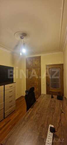 Продаётся 4-комн. вторичка 90 м², м. Элмляр Академиясы, photo 8 from 17