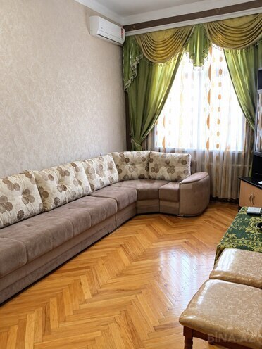 Satılır 2 otaqlı köhnə tikili 65 m², Nəriman Nərimanov m., photo 1 from 9