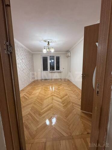 Продаётся 2-комн. вторичка 45 м², м. Иншаатчылар, photo 15 from 19