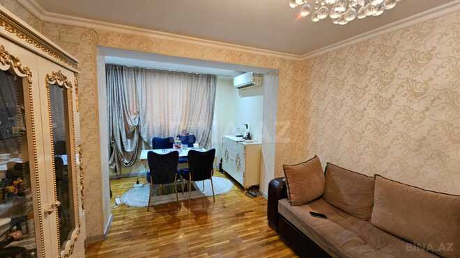 Продаётся 2-комн. вторичка 47 м², м. Элмляр Академиясы, photo 1 from 8