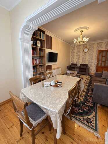 Satılır 3 otaqlı köhnə tikili 70 m², Neftçilər m., photo 3 from 15