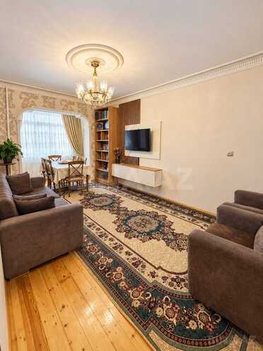 Satılır 3 otaqlı köhnə tikili 70 m², Neftçilər m., photo 1 from 15