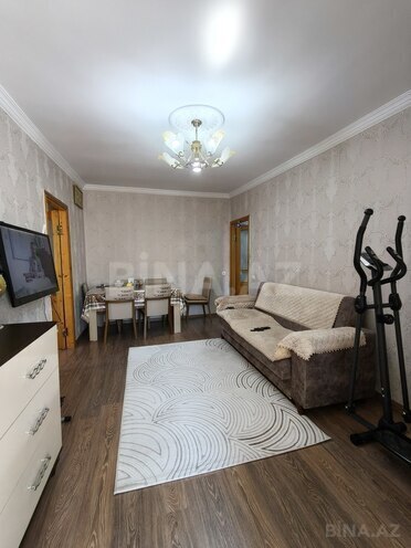 Продаётся 2-комн. вторичка 50 м², пос. Бадамдар, photo 1 from 13