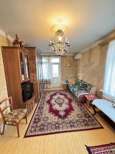 Продаётся 1-комн. вторичка 40 м², пос. Бакиханова, photo 1 from 12