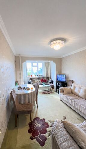 Satılır 2 otaqlı köhnə tikili 60 m², Neftçilər m., photo 1 from 9