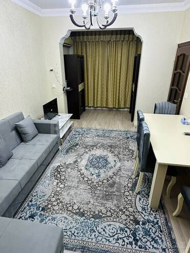 Сдаётся 3-комн. вторичка 80 м², м. Мемар Аджеми, photo 1 from 12