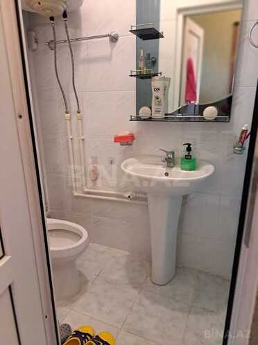 Satılır 1 otaqlı köhnə tikili 27 m², İnşaatçılar m., photo 12 from 21