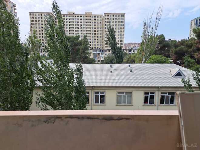 Satılır 1 otaqlı köhnə tikili 27 m², İnşaatçılar m., photo 16 from 21