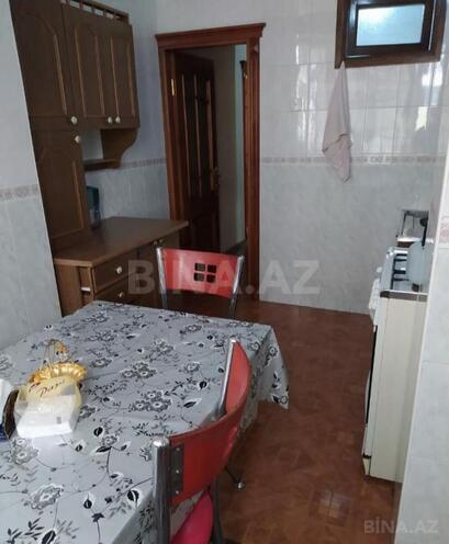 Продаётся 3-комн. вторичка 80 м², м. Иншаатчылар, photo 3 from 8