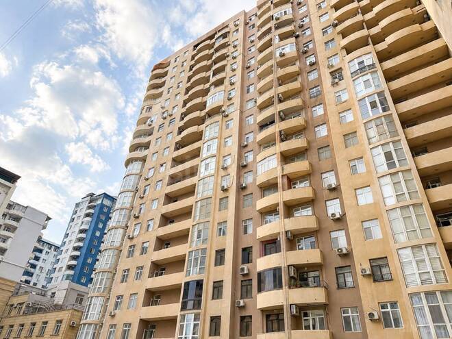 Satılır 4 otaqlı yeni tikili 200 m², Nizami m., photo 1 from 12