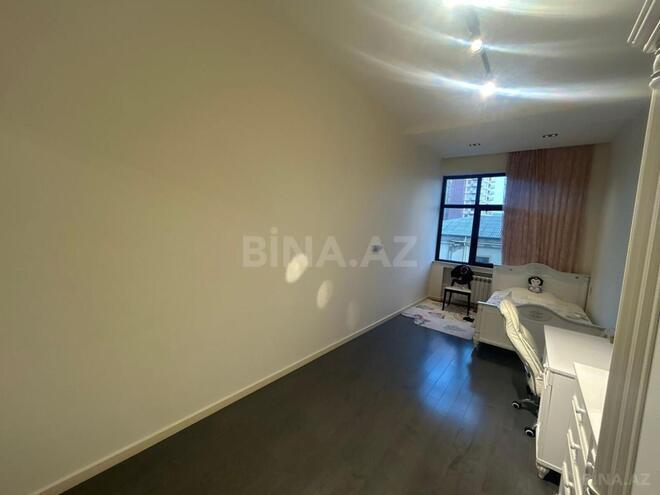 Продается 4-комн. новостройка 220 м², м. 28 мая, photo 15 from 32
